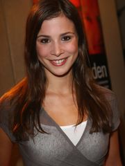 Aylin Tezel nude sex photo.